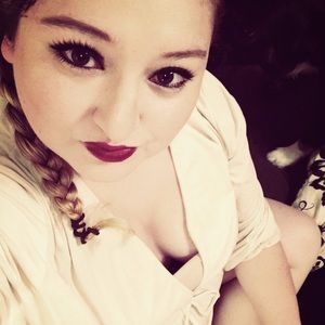 Meet your Posher, Brianna